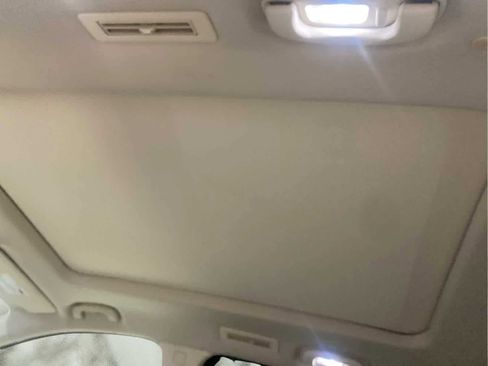 Used 2021 Cadillac XT6 Premium Luxury image 16