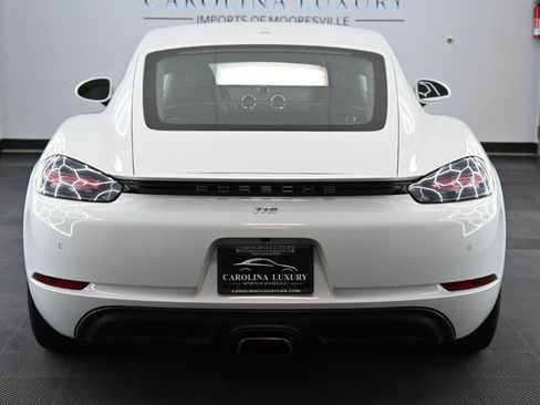 Used 2018 Porsche 718 Cayman w/ Sport Chrono Package RWD image 3