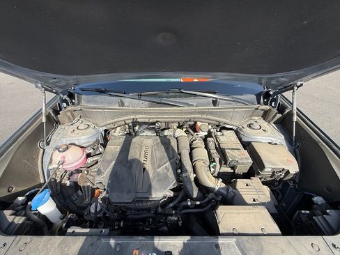 Used 2025 Hyundai Santa Fe SE FWD image 31