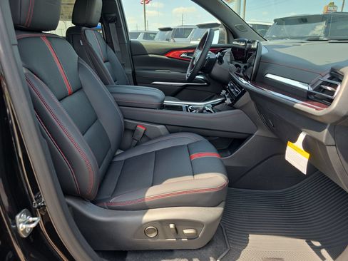New 2026 Chevrolet Traverse RS FWD image 17