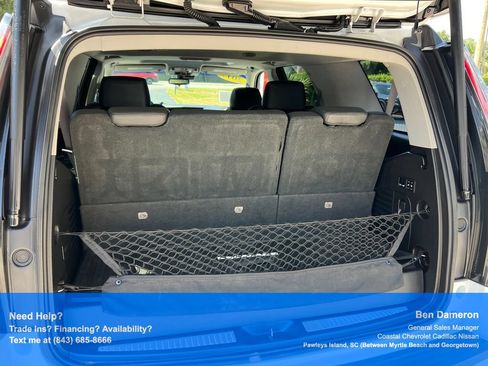 Used 2017 Cadillac Escalade Luxury AWD/4WD image 22