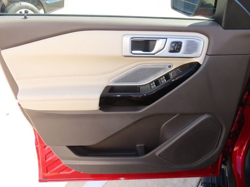 Used 2022 Ford Explorer Platinum w/ Equipment Group 601A image 25