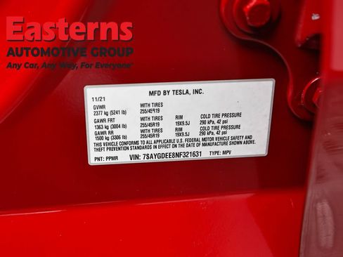 Used 2022 Tesla Model Y Long Range image 30