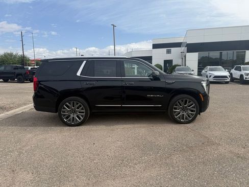 Used 2026 GMC Yukon Denali Ultimate w/ LPO, Floor Liner Package AWD/4WD image 4