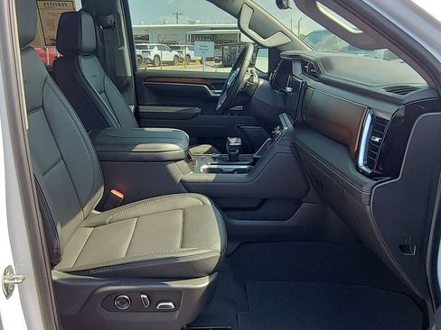 Certified 2025 GMC Sierra 1500 Denali w/ Denali Reserve Package AWD/4WD image 28
