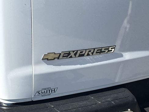 Used 2024 Chevrolet Express 2500 w/ Driver Convenience Package image 25