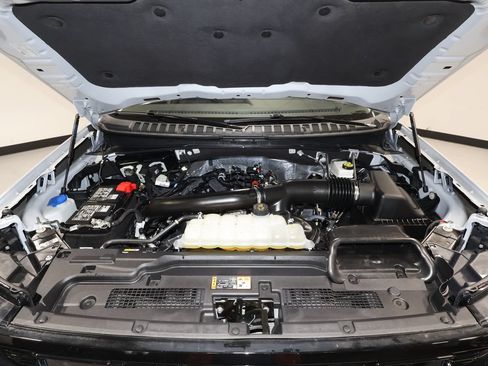 Used 2025 Ford Expedition Platinum AWD/4WD image 33