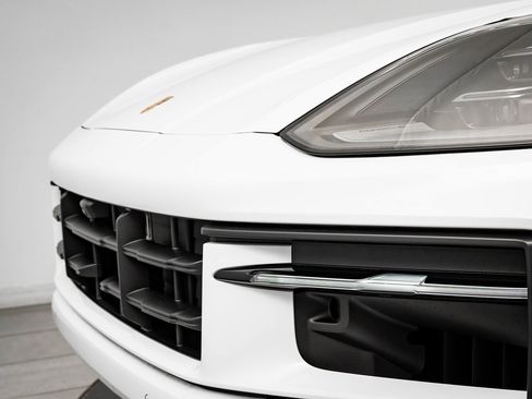 New 2026 Porsche Cayenne E-Hybrid image 18