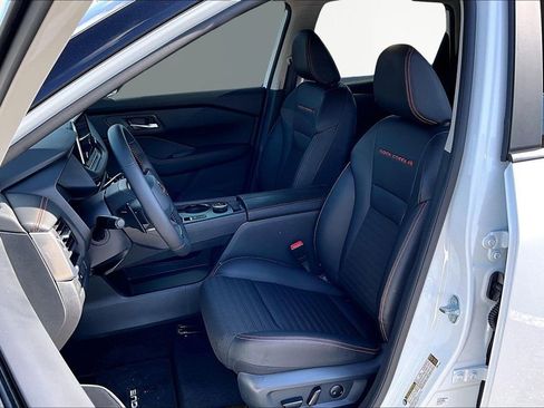 Used 2025 Nissan Rogue SV w/ Rock Creek Premium Package image 25