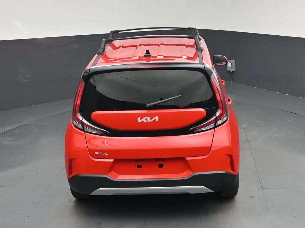 Used 2025 Kia Soul LX w/ LX Technology Package FWD image 23