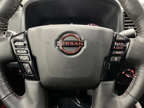 Used 2023 Nissan Frontier PRO-4X image 17