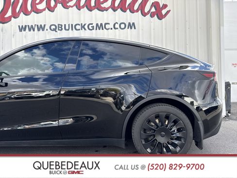 Used 2021 Tesla Model Y Long Range image 2