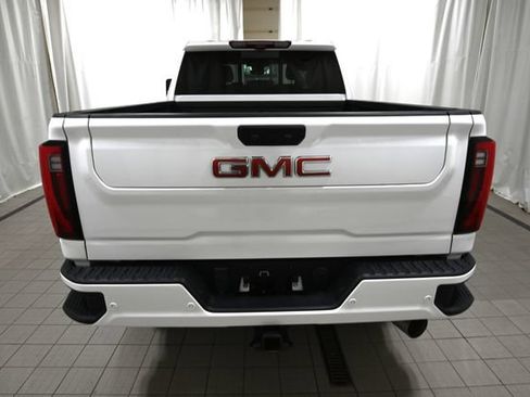 Used 2024 GMC Sierra 3500 Denali w/ Denali Reserve Package AWD/4WD image 13