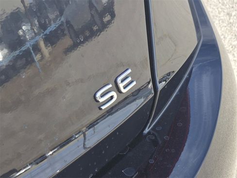 New 2026 Volkswagen Jetta SE image 8