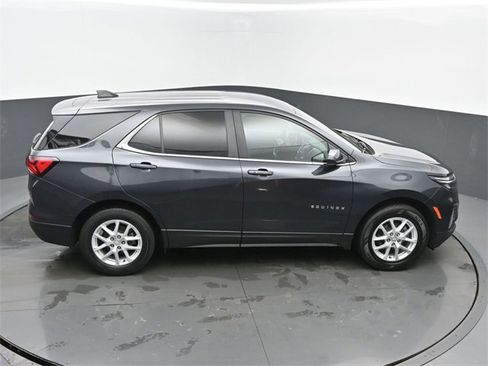 Used 2022 Chevrolet Equinox LT image 43