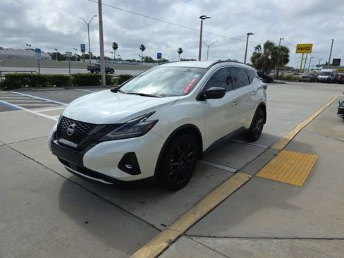 Used 2024 Nissan Murano SV w/ SV Midnight Edition Package FWD image 8