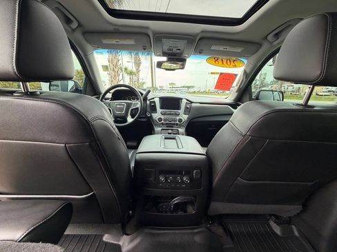 Used 2018 GMC Yukon XL SLT w/ Open Road Package AWD/4WD image 26