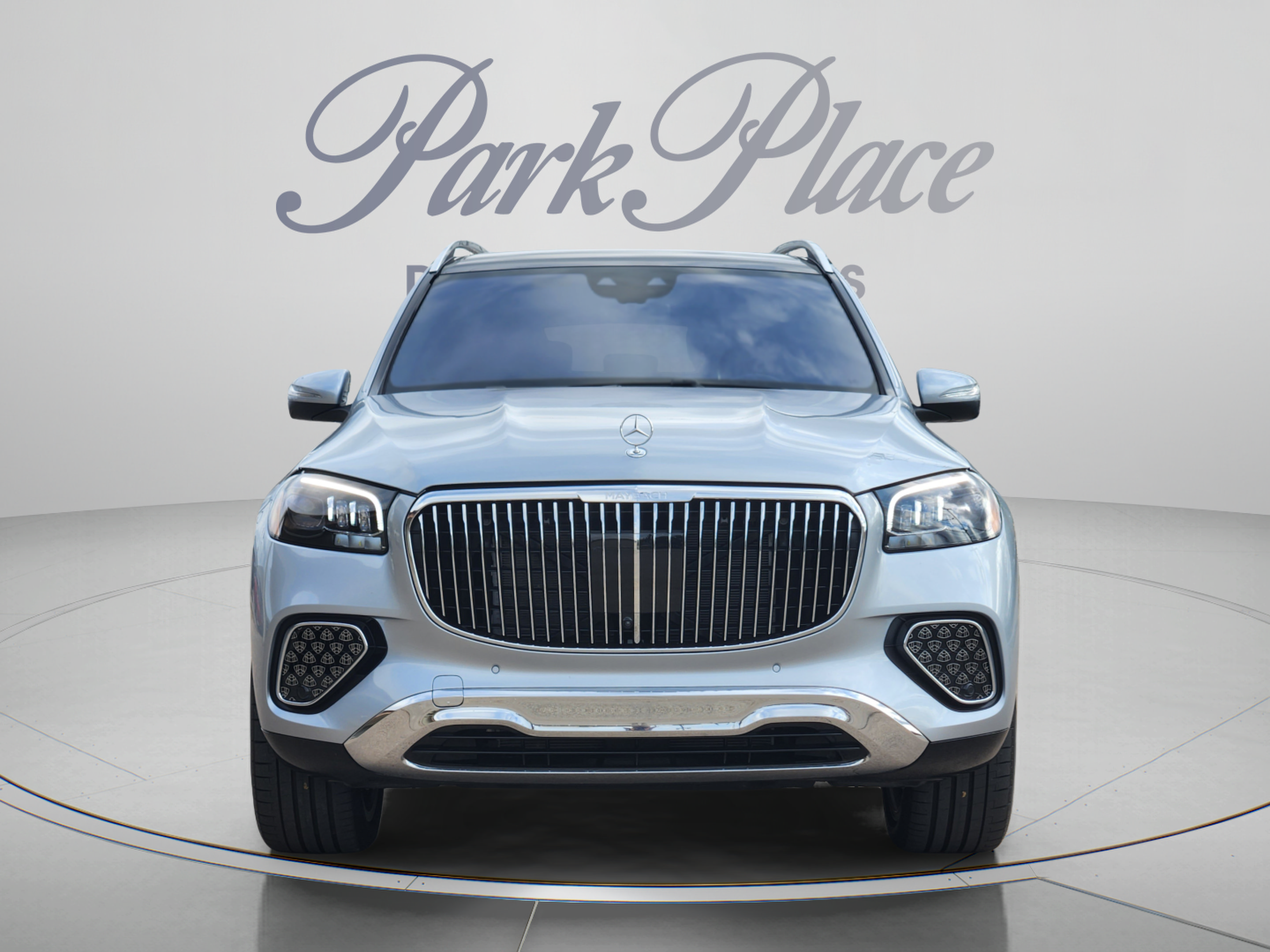Used 2025 Mercedes-Benz Maybach GLS 600 4MATIC image 8