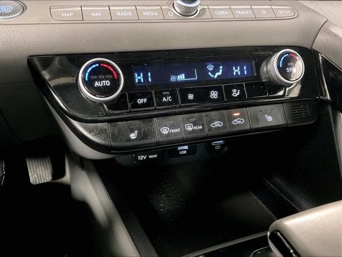 Used 2023 Hyundai Elantra SEL w/ Convenience Package image 25