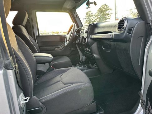 Used 2013 Jeep Wrangler Sport image 31