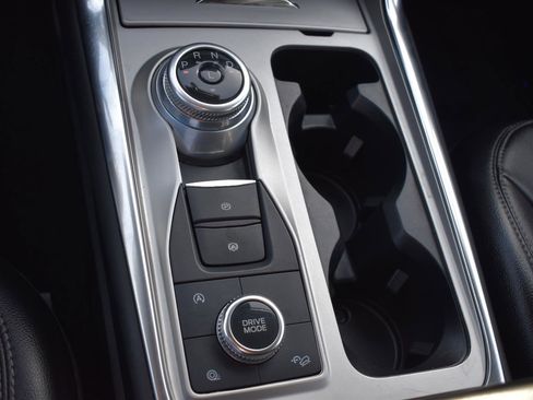 Used 2023 Ford Explorer Limited image 11