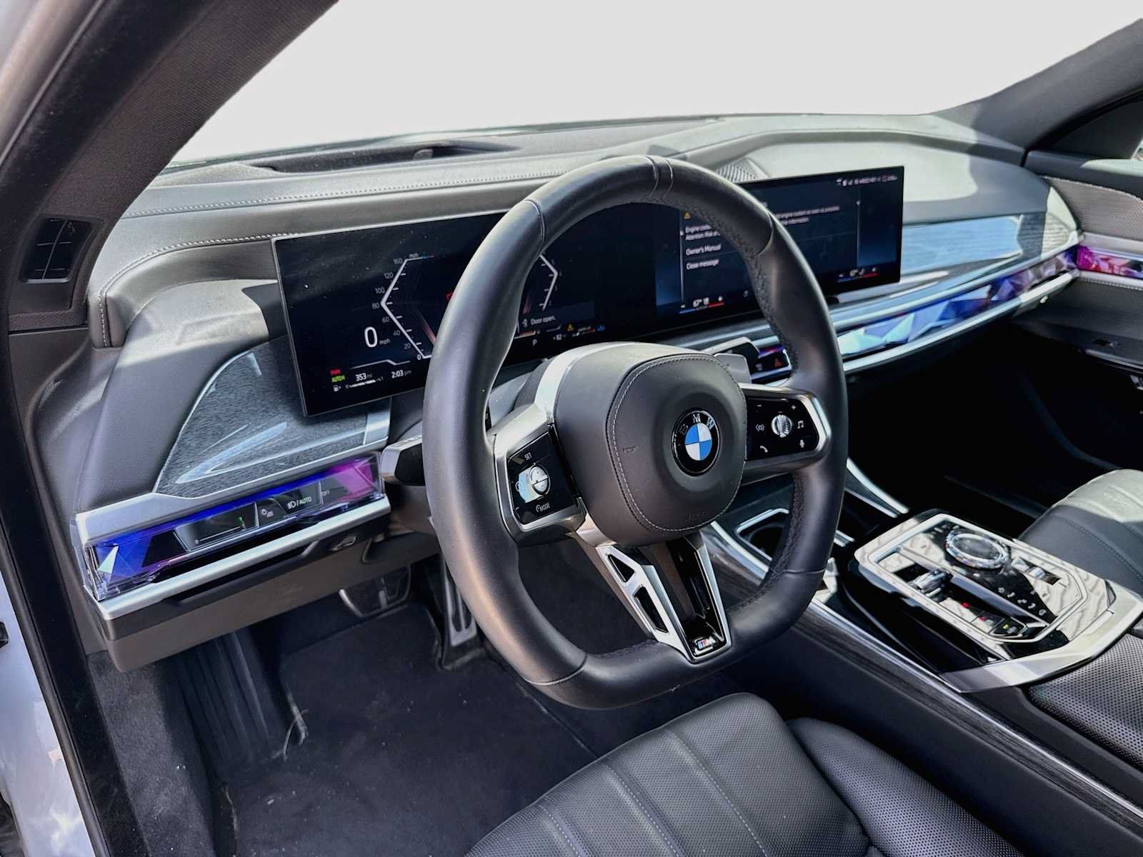 Used 2025 BMW 760i xDrive w/ Premium Package AWD/4WD image 12