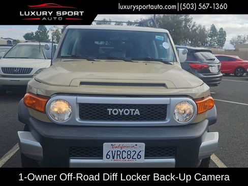 Used 2012 Toyota FJ Cruiser 4WD w/ Convenience Pkg image 5