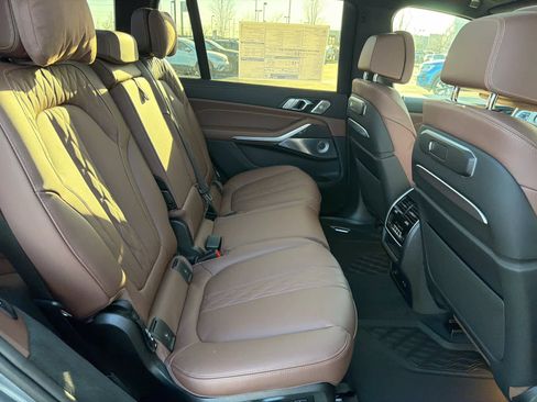 New 2026 BMW X7 M60i AWD/4WD image 13