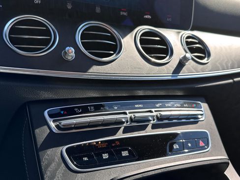 Used 2022 Mercedes-Benz E 350 E 350 w/ AMG Line Exterior image 20