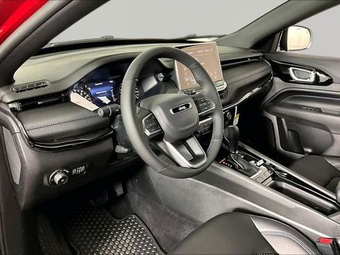 New 2026 Jeep Compass Latitude AWD/4WD image 8