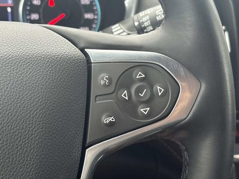 Used 2023 Chevrolet Traverse LT image 29