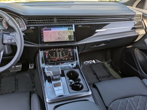 New 2026 Audi SQ8 Premium Plus AWD/4WD image 6