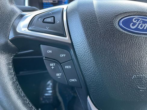 Used 2021 Ford Edge SEL image 23