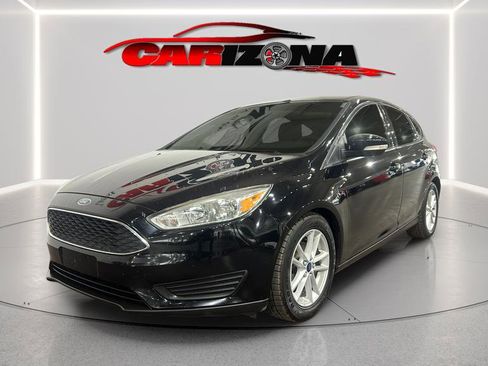 Used 2017 Ford Focus SE image 1