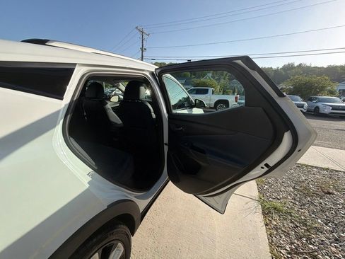 Used 2023 Chevrolet Bolt EUV LT w/ Convenience Package FWD image 68