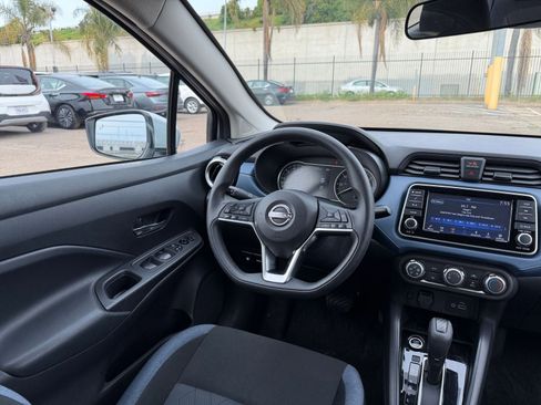 Used 2025 Nissan Versa SV image 32