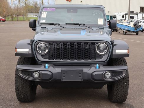 Used 2024 Jeep Wrangler Unlimited Rubicon 4xe image 9