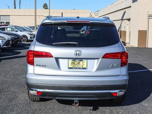 Used 2017 Honda Pilot Elite image 6