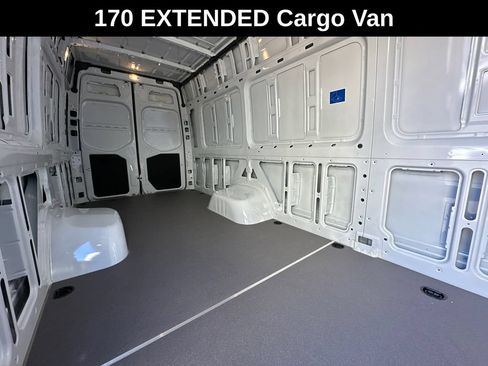 Used 2025 Mercedes-Benz Sprinter 3500 image 17