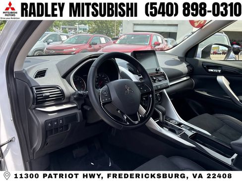 Used 2025 Mitsubishi Eclipse Cross SE AWD/4WD image 4