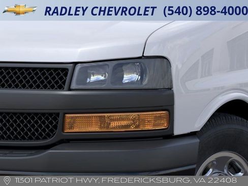 New 2025 Chevrolet Express 3500 w/ Driver Convenience Package image 10