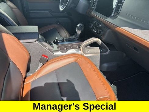 Used 2024 Ford Bronco Outer Banks w/ Sasquatch Package AWD/4WD image 44