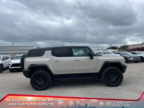 New 2026 GMC Hummer EV SUV image 8
