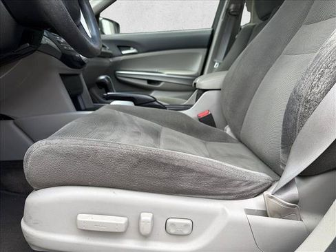Used 2010 Honda Accord EX image 10