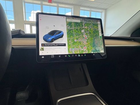 Used 2022 Tesla Model Y Performance AWD/4WD image 27