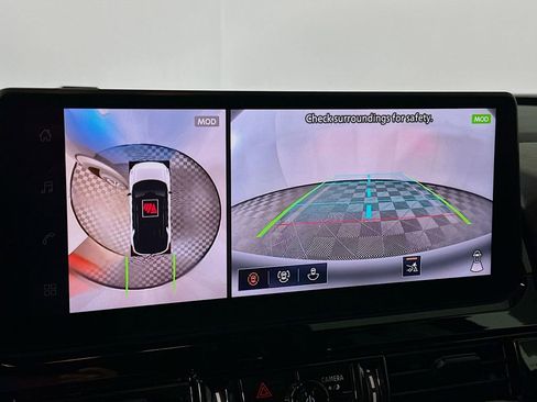 New 2026 Nissan Pathfinder SL image 18