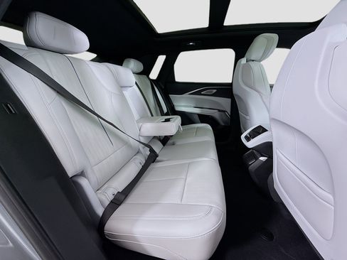 Used 2025 Cadillac Lyriq Sport image 29