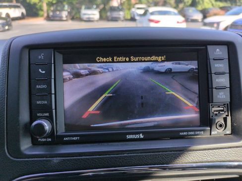 Used 2013 Dodge Grand Caravan SXT FWD image 20