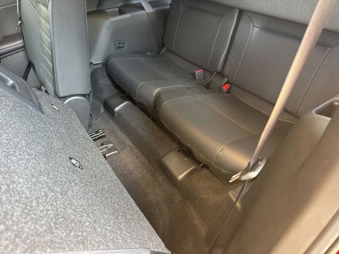 New 2025 Mitsubishi Outlander SE image 30