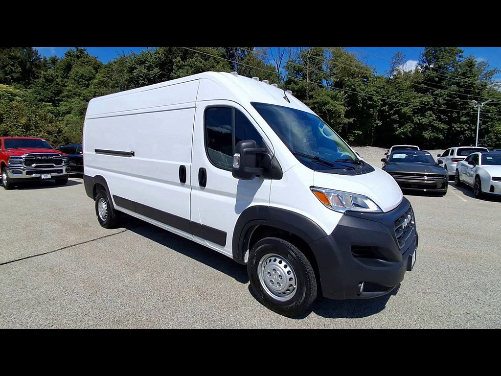 Used 2026 RAM ProMaster 2500 w/ Convenience Group FWD image 2